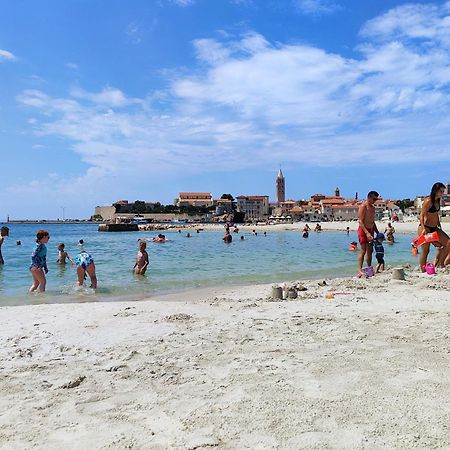 Apartments And Rooms By The Sea Banjol, Rab - 5077 외부 사진