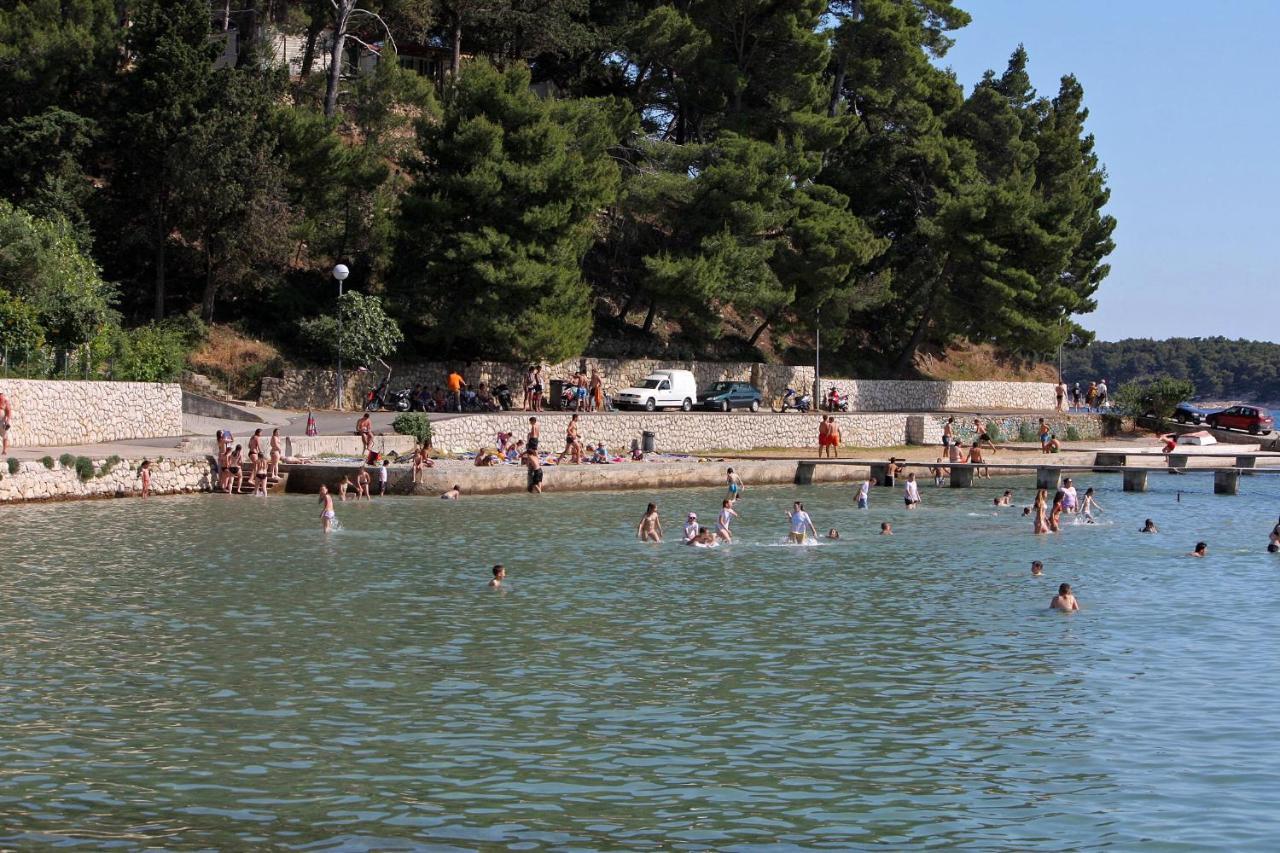 Apartments And Rooms By The Sea Banjol, Rab - 5077 외부 사진